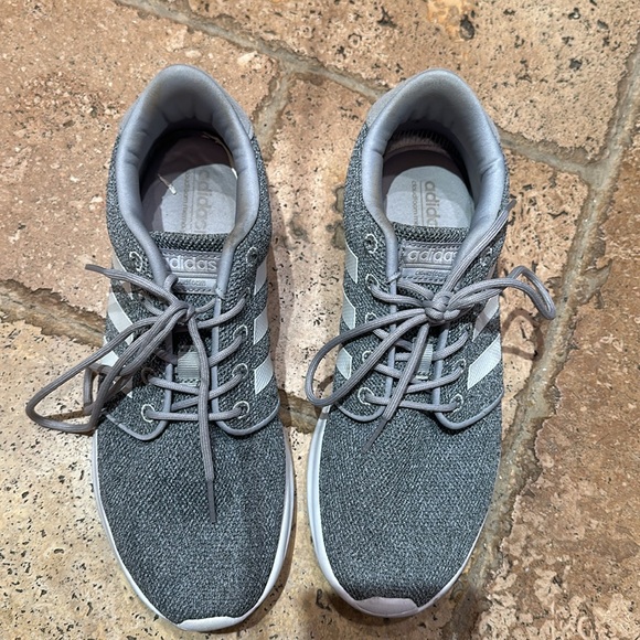 Adidas cloud foam women’s size 8 - Picture 2 of 4